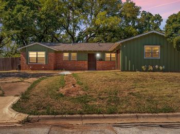 810  Arthur Drive 