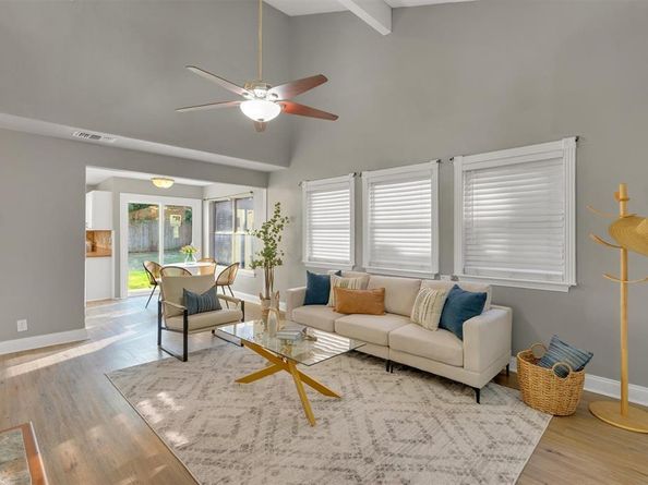 1426  Woodfern Drive , Arlington Texas 76018