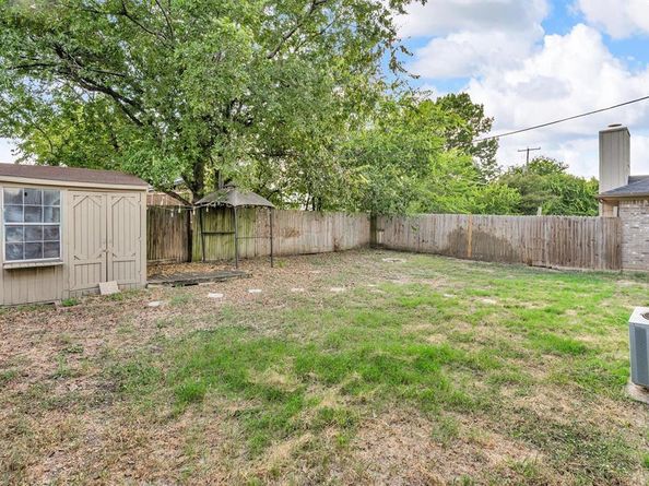 1426  Woodfern Drive , Arlington Texas 76018