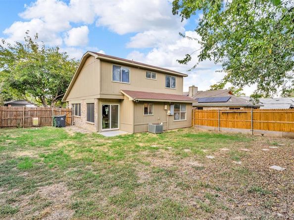 1426  Woodfern Drive , Arlington Texas 76018