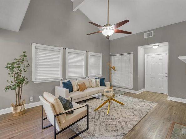 1426  Woodfern Drive , Arlington Texas 76018