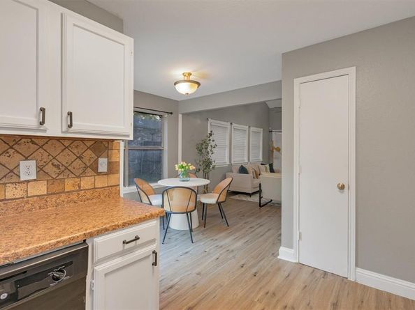 1426  Woodfern Drive , Arlington Texas 76018