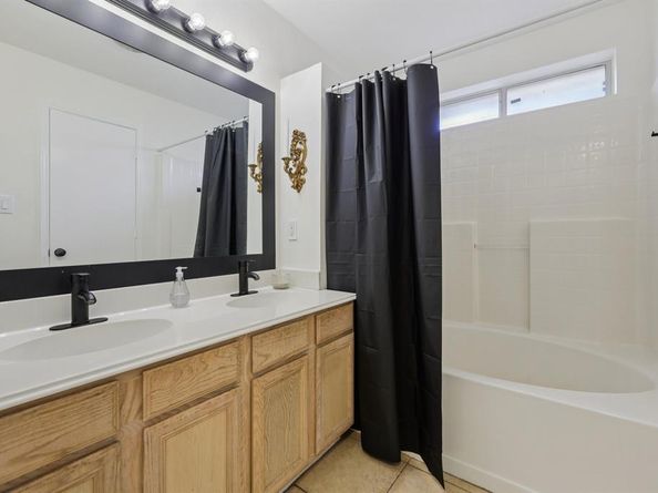 851  Arbor Hill Court , Fort Worth Texas 76120