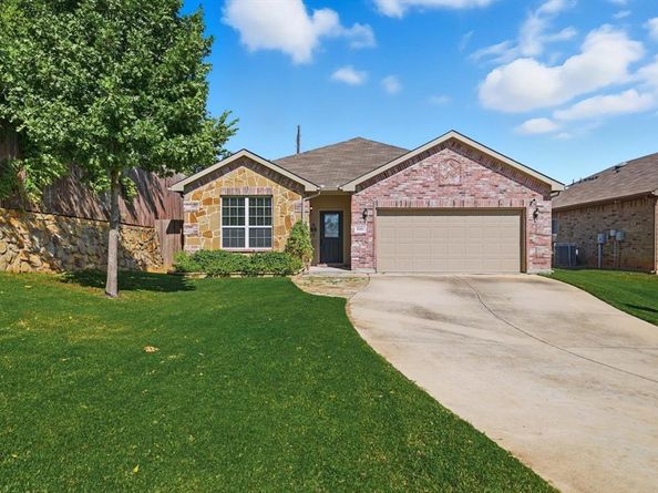 5201  Sea Cove Lane , Denton Texas 76208