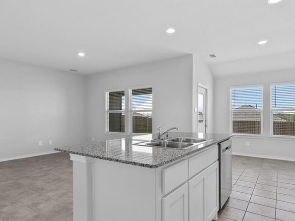 438  BLANCO Drive , Azle Texas 76020