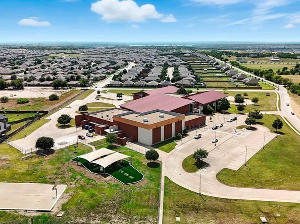 9100  Pearfield Road , Fort Worth Texas 76179
