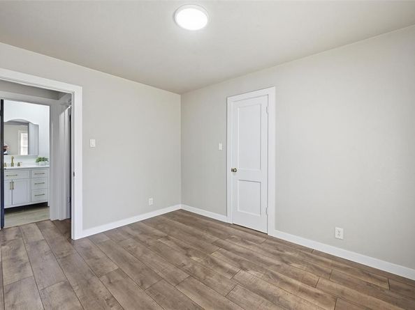 311  Meadowbrook Drive , Arlington Texas 76010