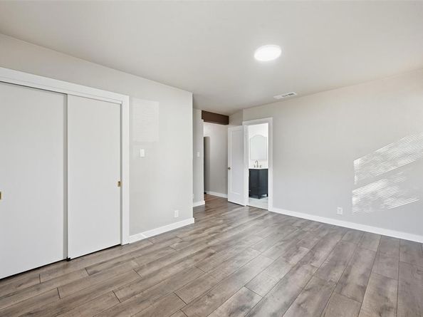 311  Meadowbrook Drive , Arlington Texas 76010