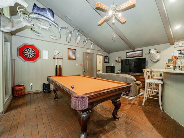 9511  Fallbrook Drive , Dallas Texas 75243