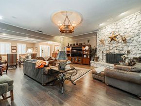 9511  Fallbrook Drive , Dallas Texas 75243