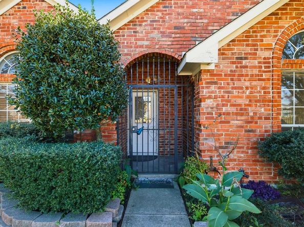 1808  Williams Way Lane , Dallas Texas 75228