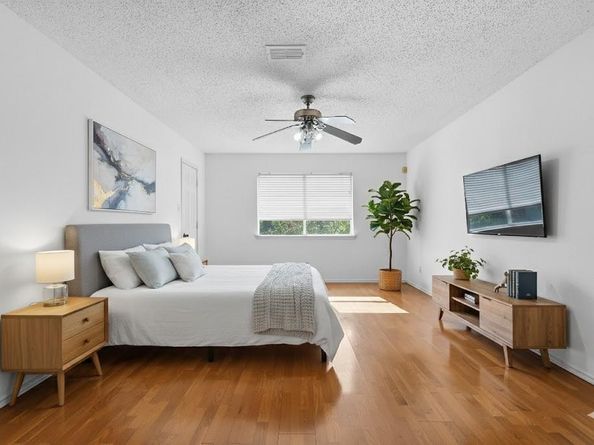 1808  Williams Way Lane , Dallas Texas 75228