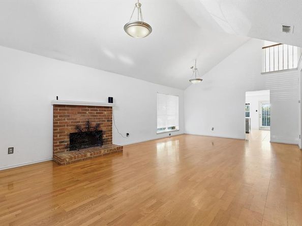 1808  Williams Way Lane , Dallas Texas 75228