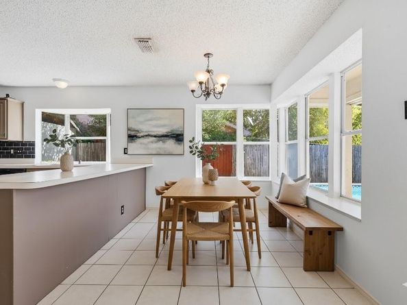 1808  Williams Way Lane , Dallas Texas 75228