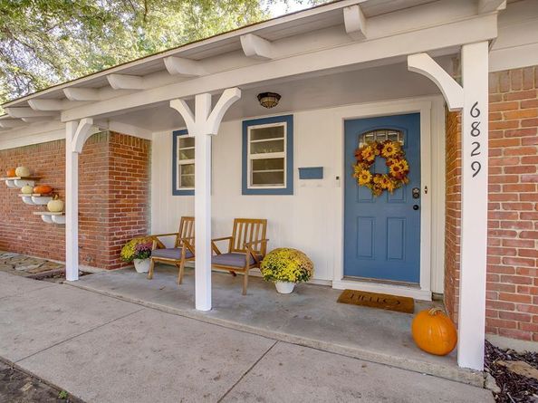6829  Chickering Road , Fort Worth Texas 76116