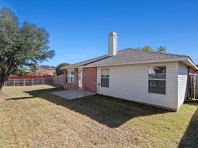 931  Dunkirk Lane , Arlington Texas 76017