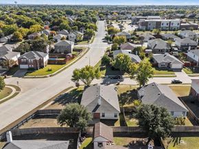 931  Dunkirk Lane , Arlington Texas 76017