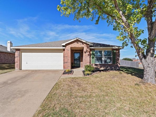 931  Dunkirk Lane , Arlington Texas 76017