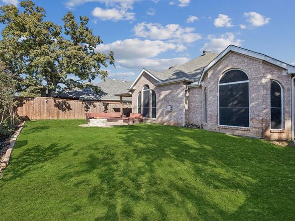 6828  Crenshaw Lane , Denton Texas 76210