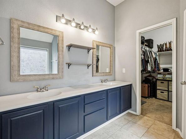 6828  Crenshaw Lane , Denton Texas 76210