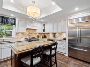 1432  Sylvan Avenue , Dallas Texas 75208