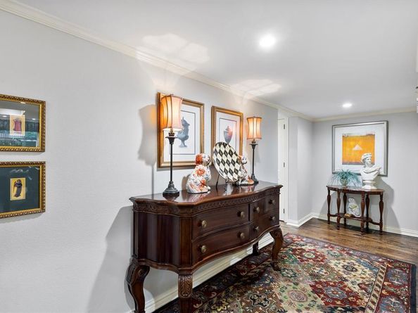 1432  Sylvan Avenue , Dallas Texas 75208