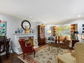 1432  Sylvan Avenue , Dallas Texas 75208