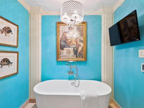 1432  Sylvan Avenue , Dallas Texas 75208