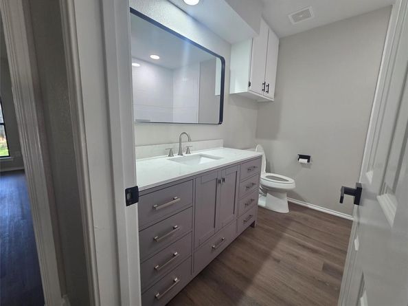 1848  Kings Canyon Circle , Fort Worth Texas 76134