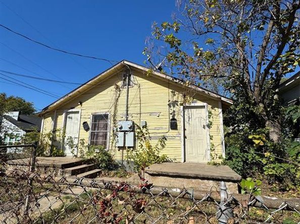 4701  Collins Avenue , Dallas Texas 75210