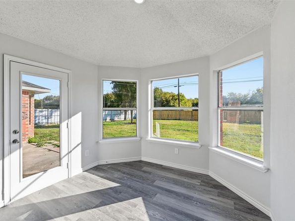 609  Thorton Court , Cedar Hill Texas 75104