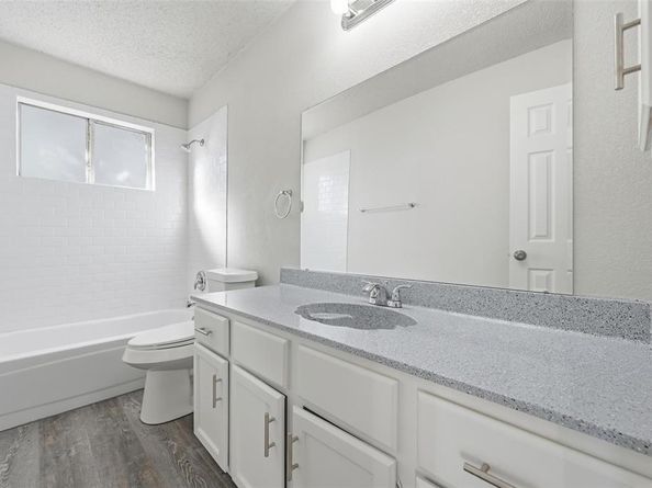 609  Thorton Court , Cedar Hill Texas 75104