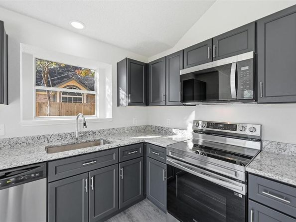 609  Thorton Court , Cedar Hill Texas 75104