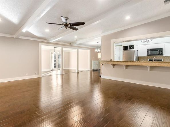 203  Walnut Way , Euless Texas 76039