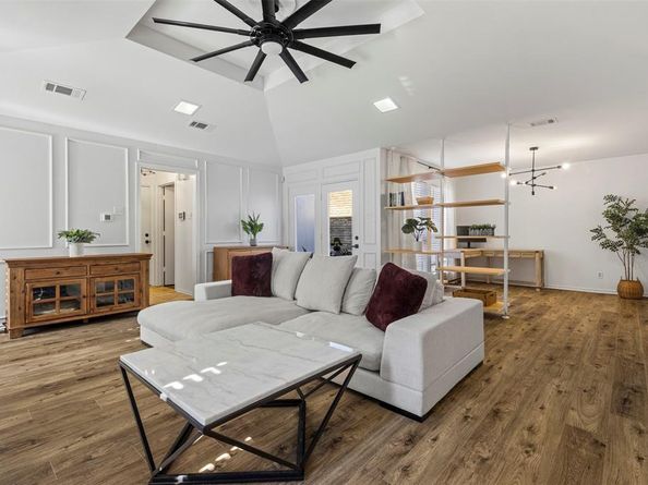 1210  Richland Oaks Drive , Richardson Texas 75081