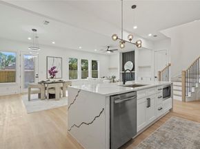 1720  Morris Street , Dallas Texas 75212