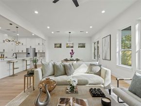 1720  Morris Street , Dallas Texas 75212