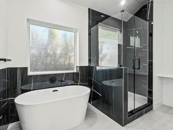 1720  Morris Street , Dallas Texas 75212