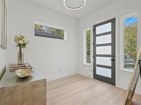 1720  Morris Street , Dallas Texas 75212