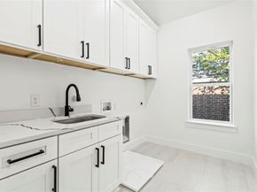 1720  Morris Street , Dallas Texas 75212