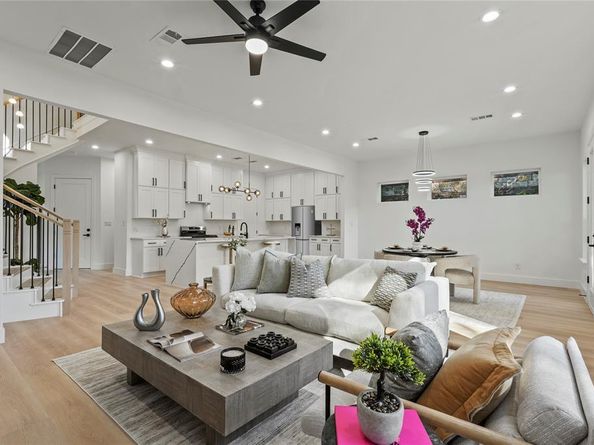 1720  Morris Street , Dallas Texas 75212