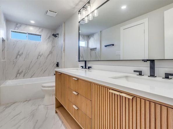 7761  La Cosa Drive , Dallas Texas 75248