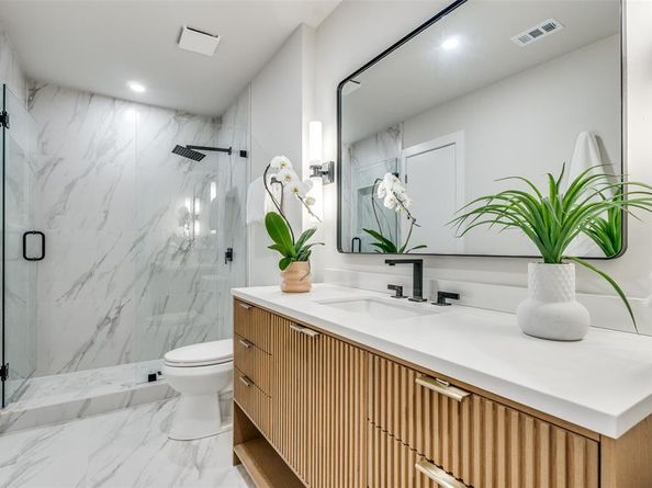 7761  La Cosa Drive , Dallas Texas 75248