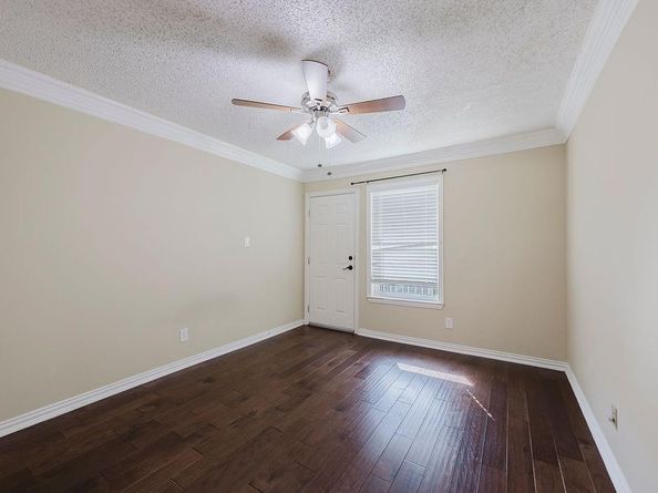 2200 E Trinity Mills Road  214, Carrollton Texas 75006