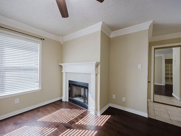 2200 E Trinity Mills Road  214, Carrollton Texas 75006