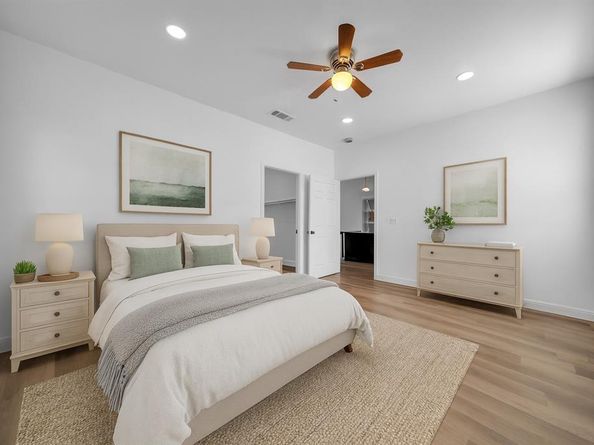 2406  Naoma Street , Dallas Texas 75241