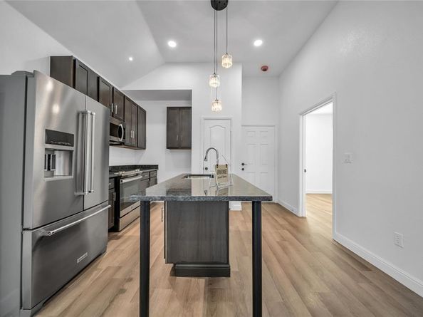 2406  Naoma Street , Dallas Texas 75241