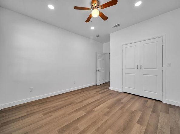 2406  Naoma Street , Dallas Texas 75241