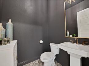 336  Nursery Lane , Fort Worth Texas 76114