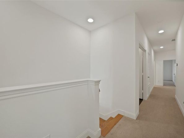 336  Nursery Lane , Fort Worth Texas 76114